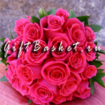 Букет невесты Королевский из ярко розовых роз